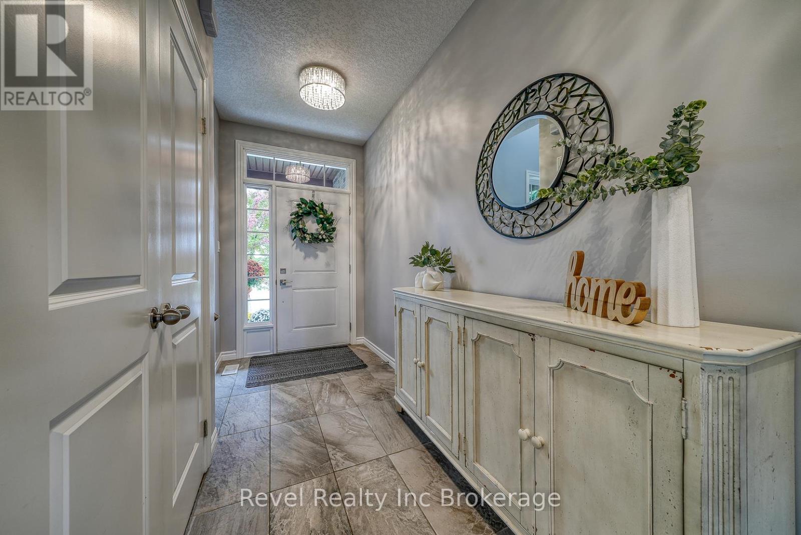 2 Brookfield Court, Ingersoll, Ontario  N5C 0C4 - Photo 3 - X12652752