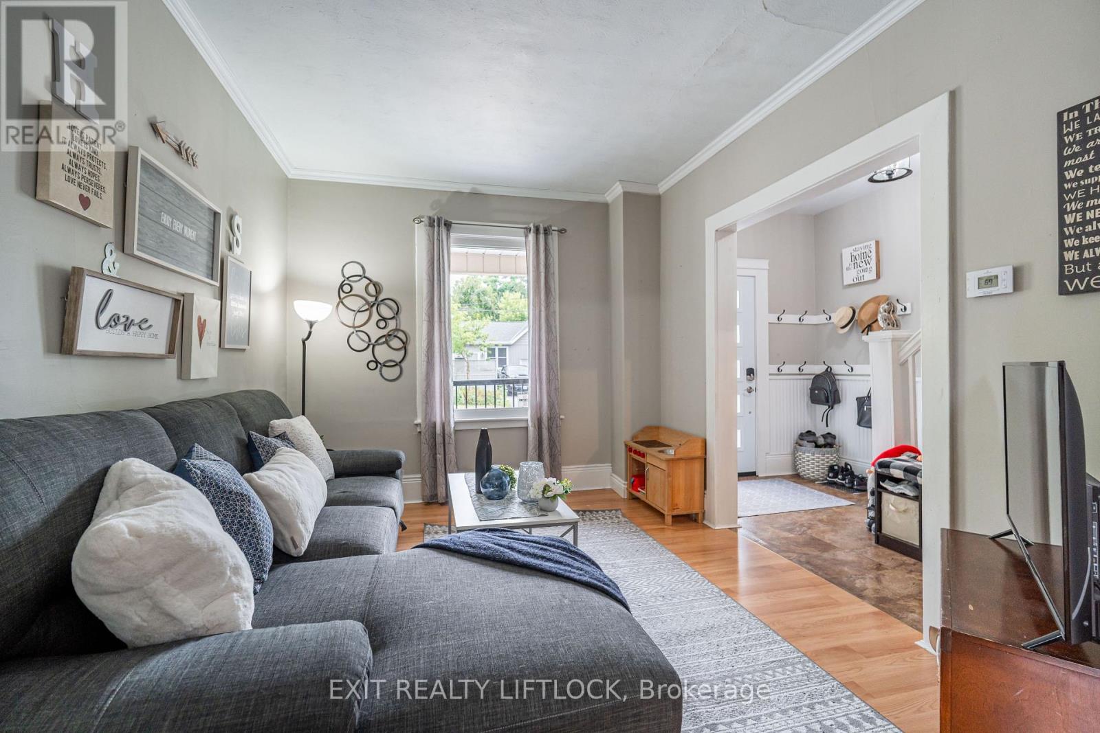 468 Cambridge Street, Peterborough, Ontario  K9H 4T3 - Photo 8 - X12652734