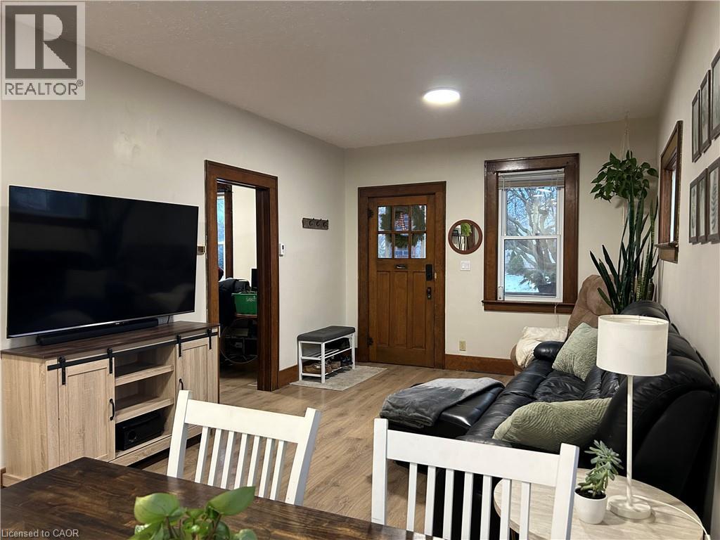 49 Woodhouse Street, Simcoe, Ontario  N3Y 1E8 - Photo 4 - 40794696