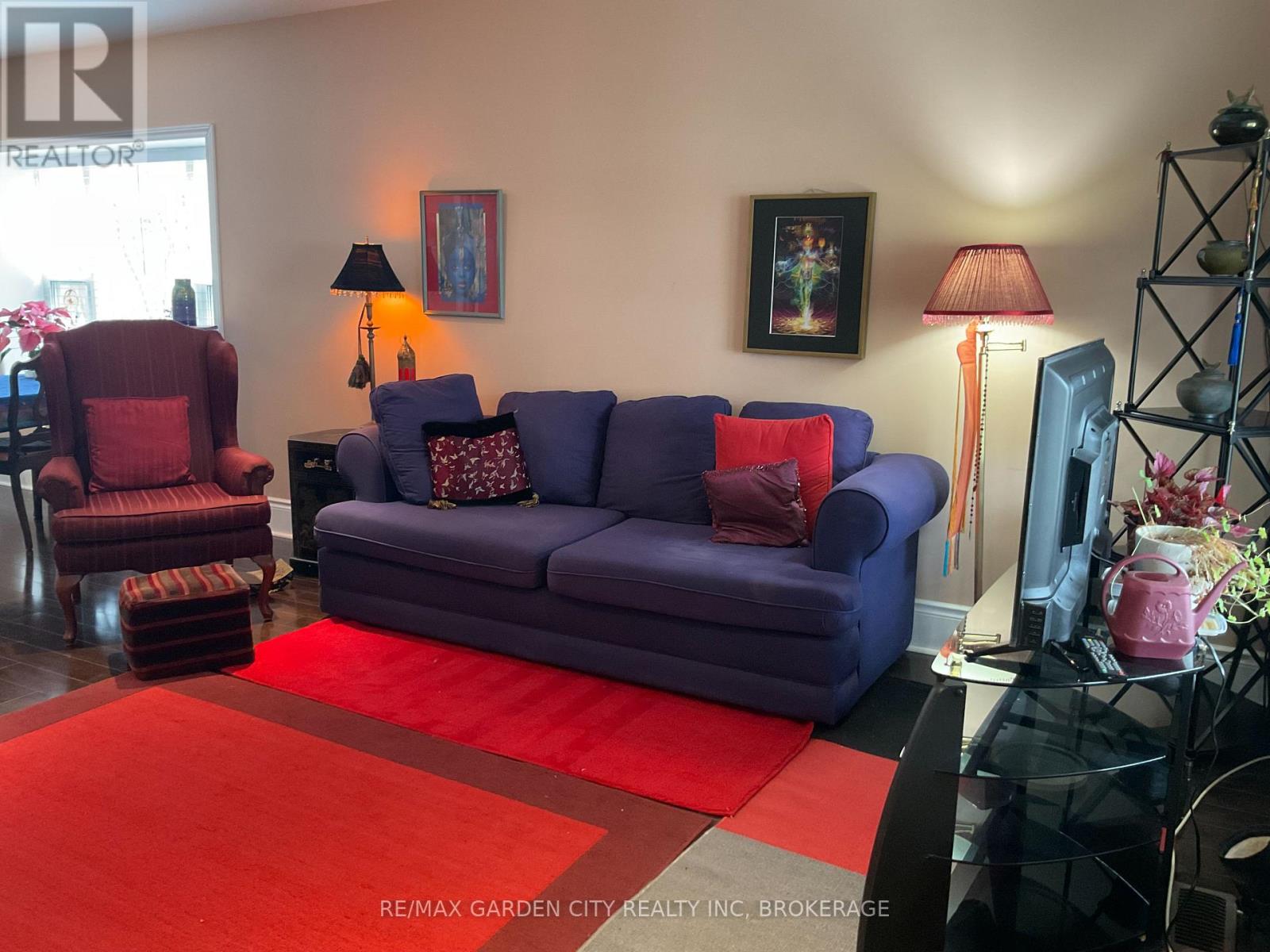 16 Ida Street, St. Catharines, Ontario  L2R 3X4 - Photo 10 - X12485392