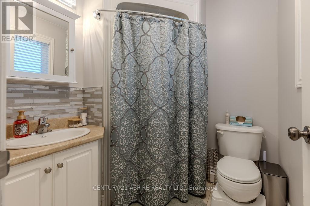 1043 Limestone Trail E, Petawawa, Ontario  K8H 0A5 - Photo 18 - X12652768