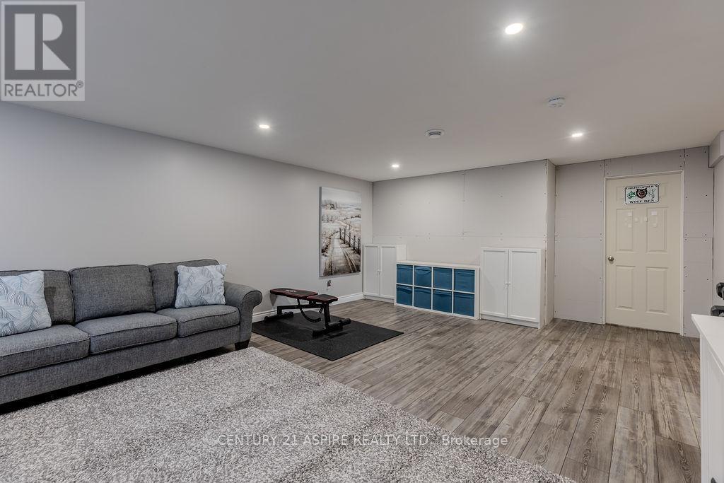 1043 Limestone Trail E, Petawawa, Ontario  K8H 0A5 - Photo 22 - X12652768