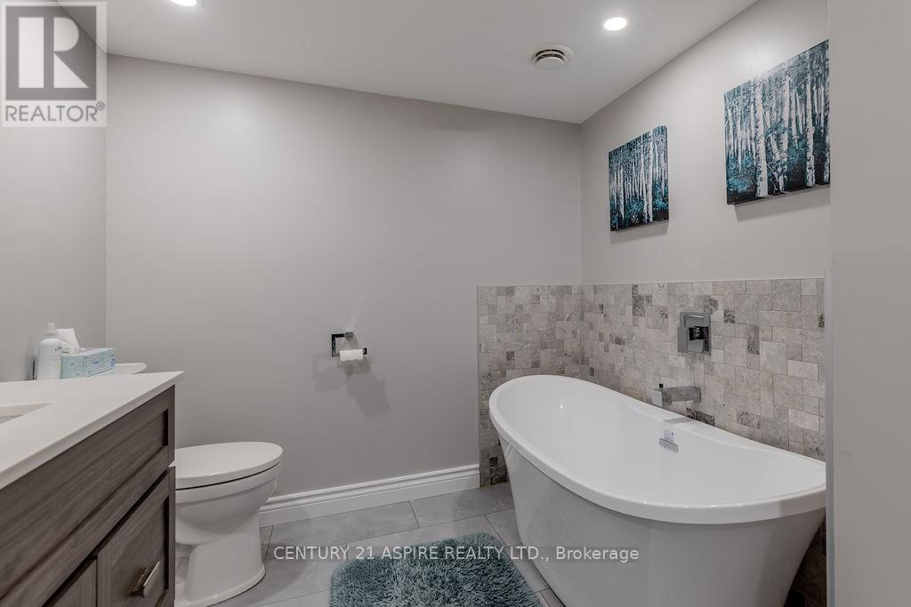 1043 Limestone Trail E, Petawawa, Ontario  K8H 0A5 - Photo 24 - X12652768