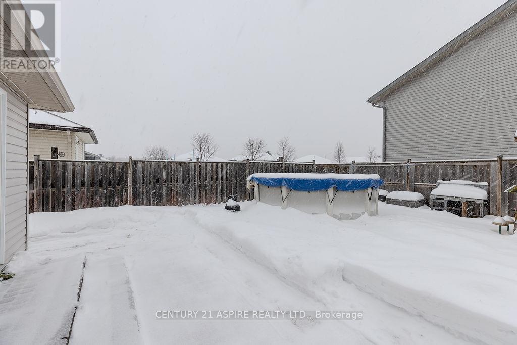 1043 Limestone Trail E, Petawawa, Ontario  K8H 0A5 - Photo 30 - X12652768