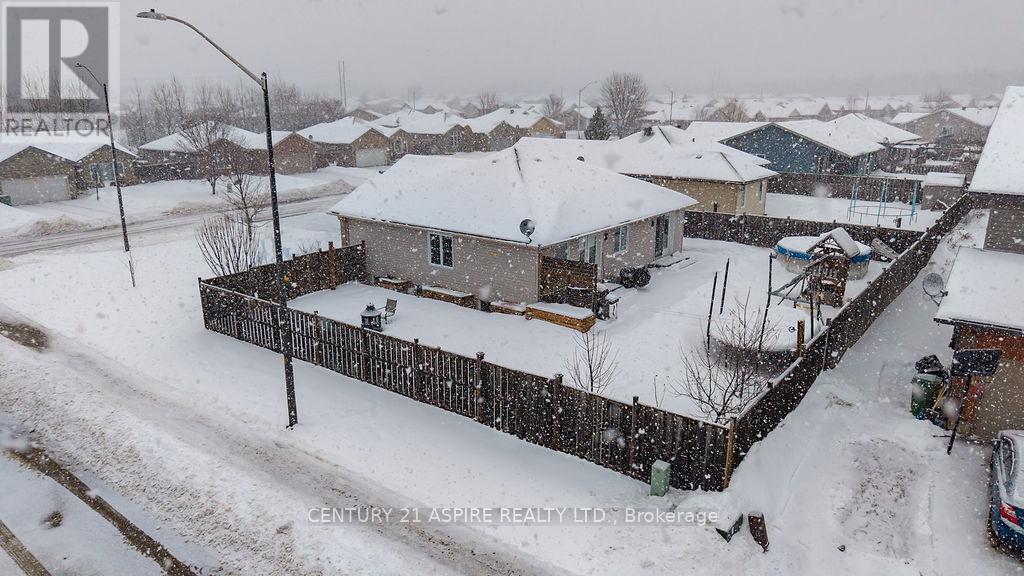 1043 Limestone Trail E, Petawawa, Ontario  K8H 0A5 - Photo 34 - X12652768