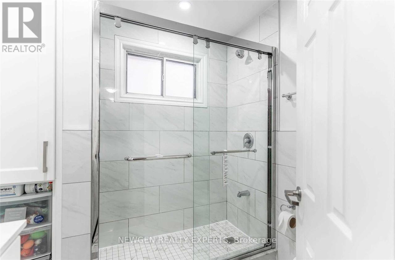 25 Rushley Drive, Toronto, Ontario  M1P 3S6 - Photo 14 - E12651012