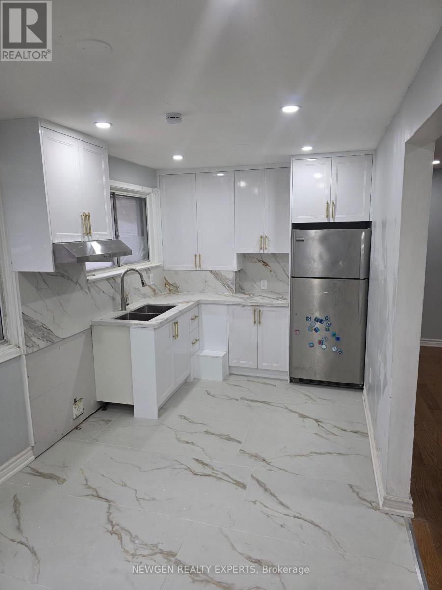 25 Rushley Drive, Toronto, Ontario  M1P 3S6 - Photo 6 - E12651012