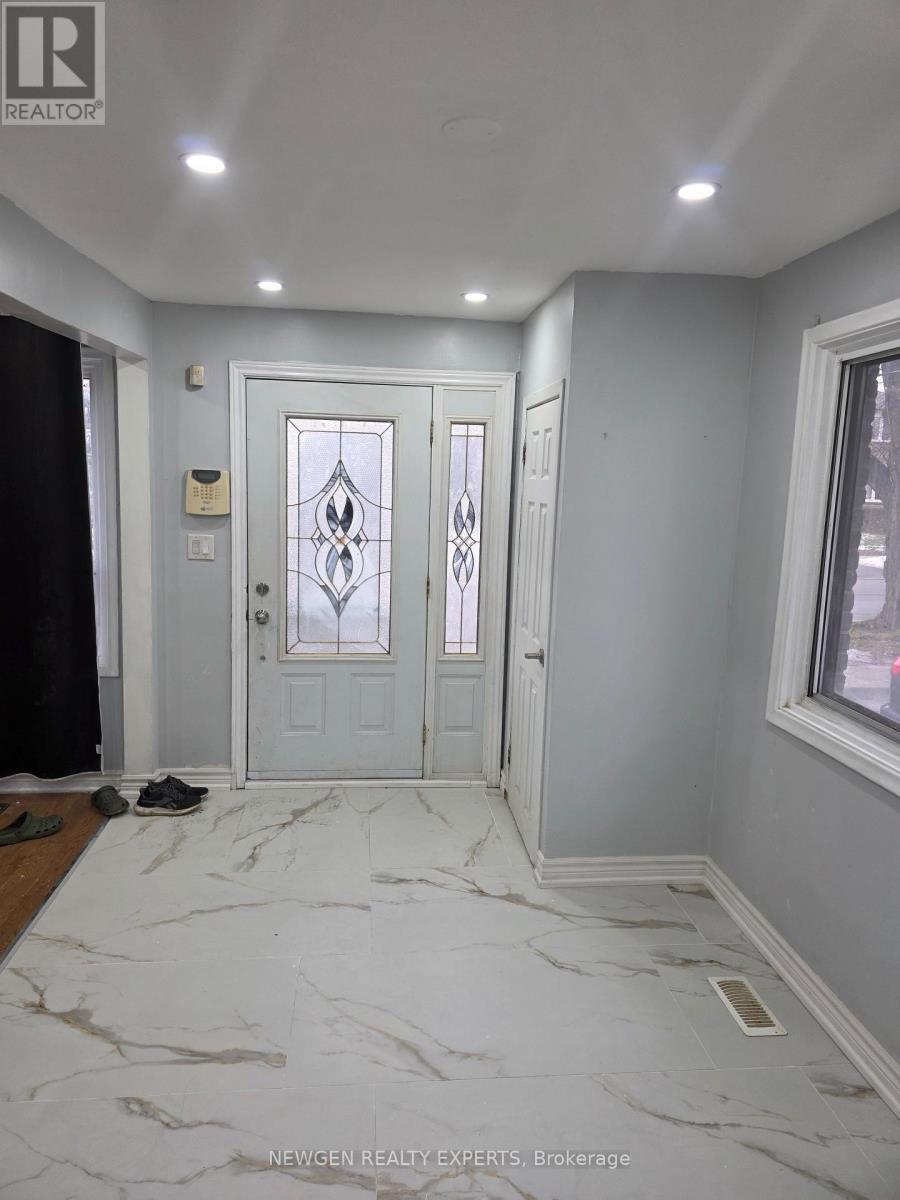 25 Rushley Drive, Toronto, Ontario  M1P 3S6 - Photo 3 - E12651012