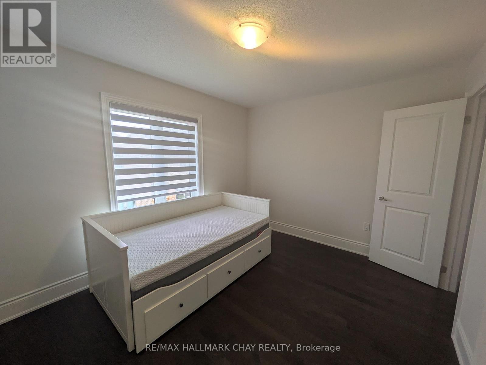 18 Valleybrook Road, Barrie, Ontario  L9J 0L4 - Photo 34 - S12651470