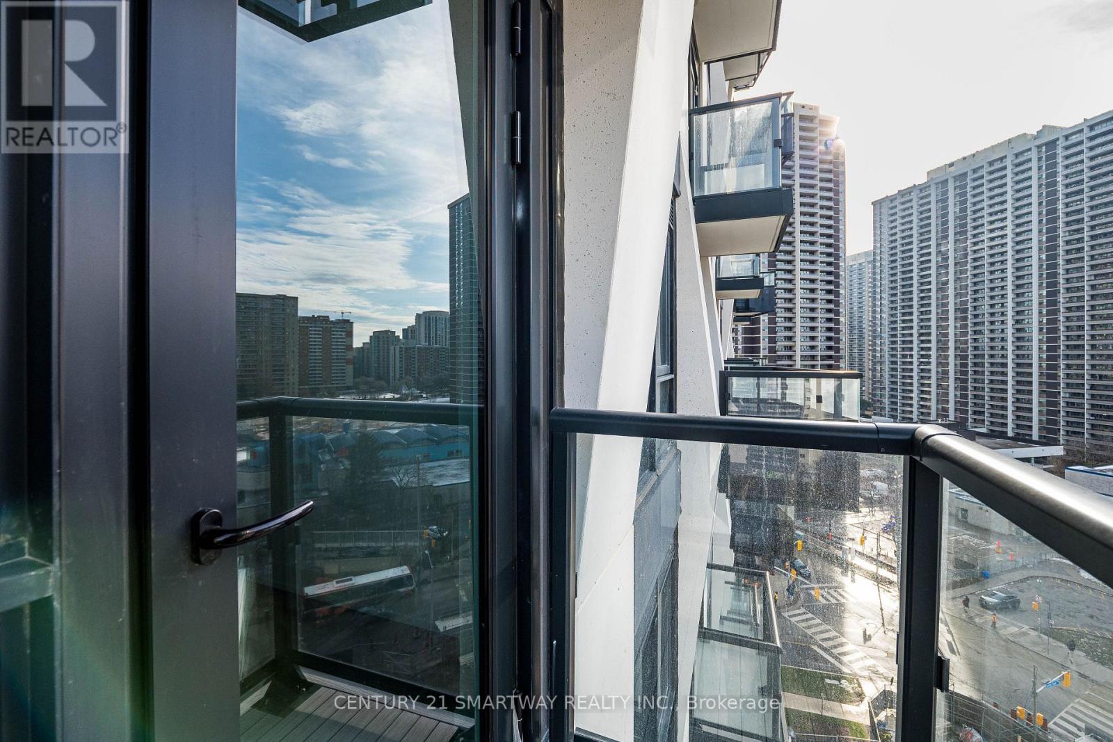 1111 - 60 Central Park Roadway, Toronto, Ontario  M9A 0E6 - Photo 24 - W12644124