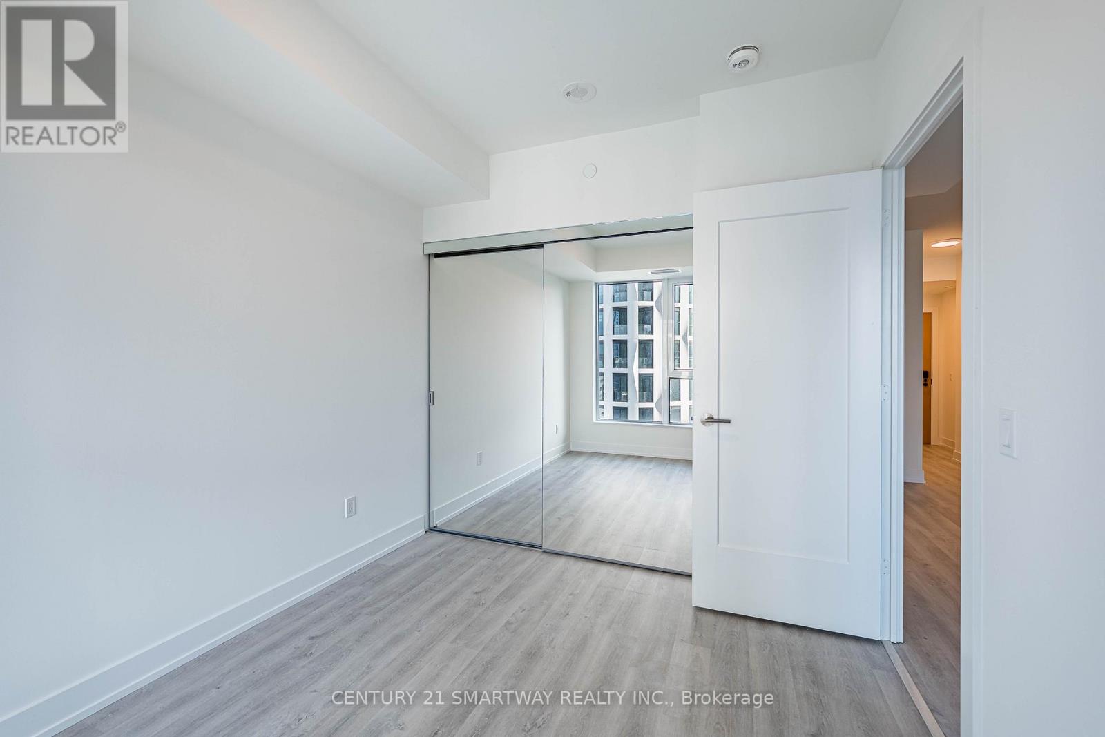 1111 - 60 Central Park Roadway, Toronto, Ontario  M9A 0E6 - Photo 18 - W12644124