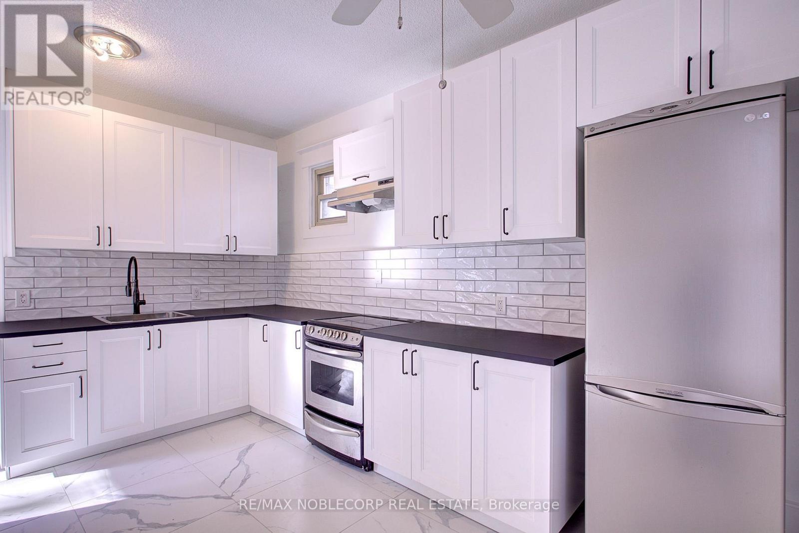 3 - 34 Winchester Street, Toronto, Ontario  M4X 1A7 - Photo 18 - C12652794