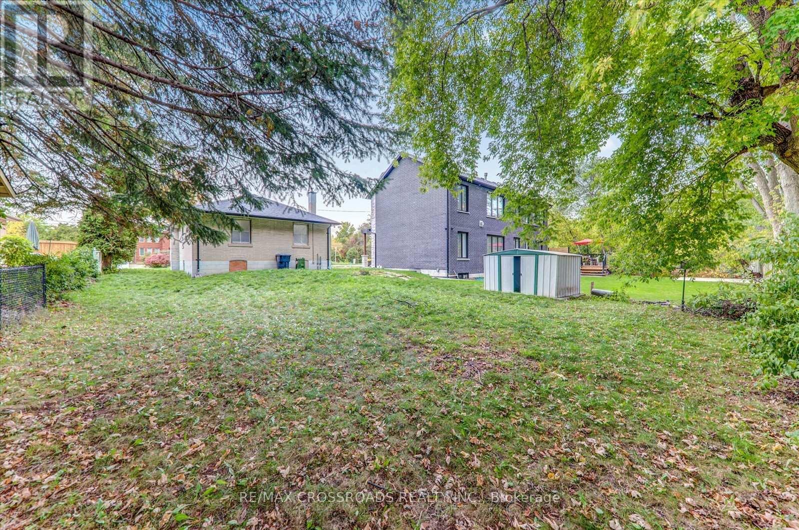 9 Euclid Avenue, Toronto, Ontario  M1C 1J7 - Photo 31 - E12652782