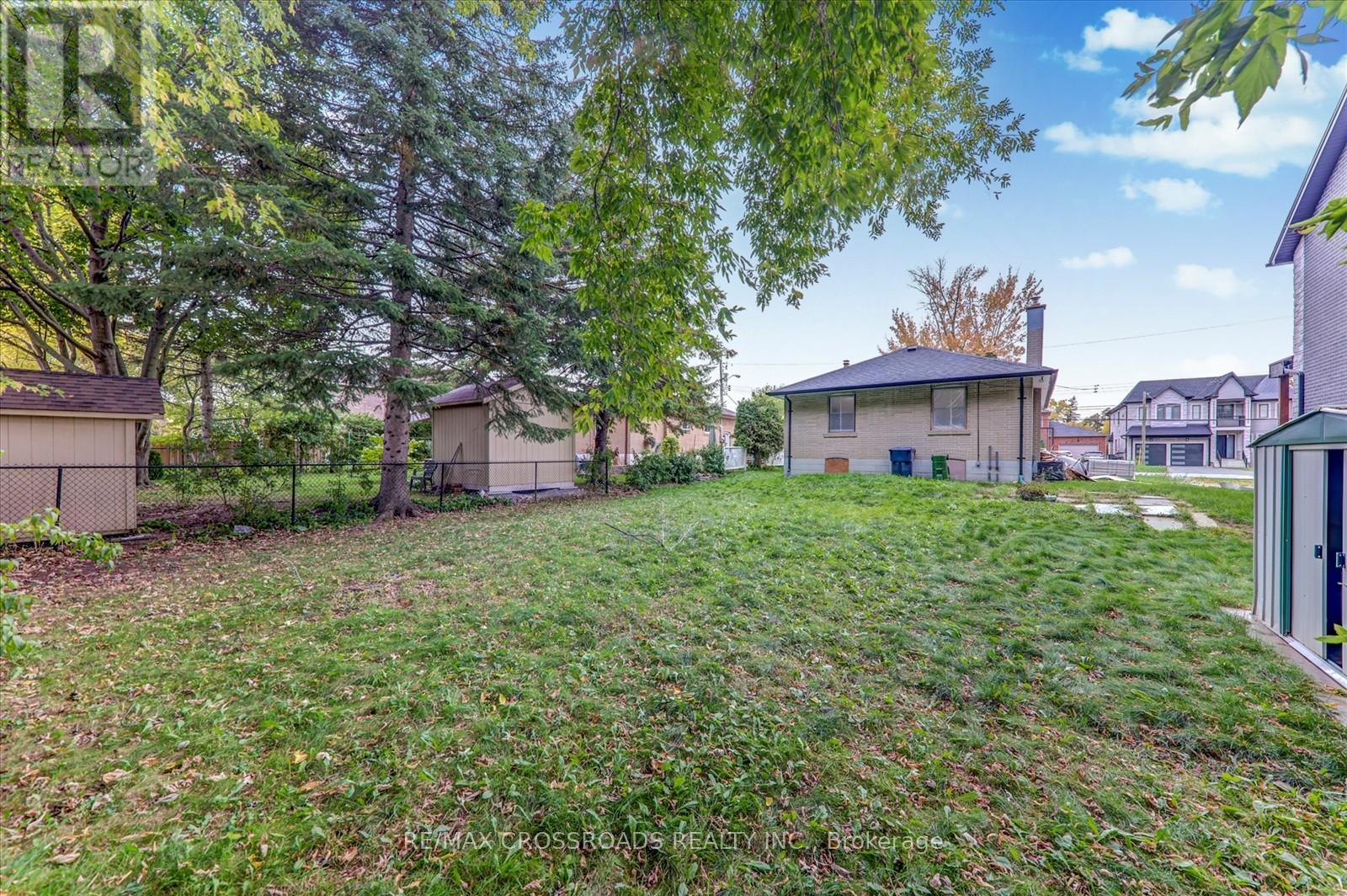 9 Euclid Avenue, Toronto, Ontario  M1C 1J7 - Photo 32 - E12652782