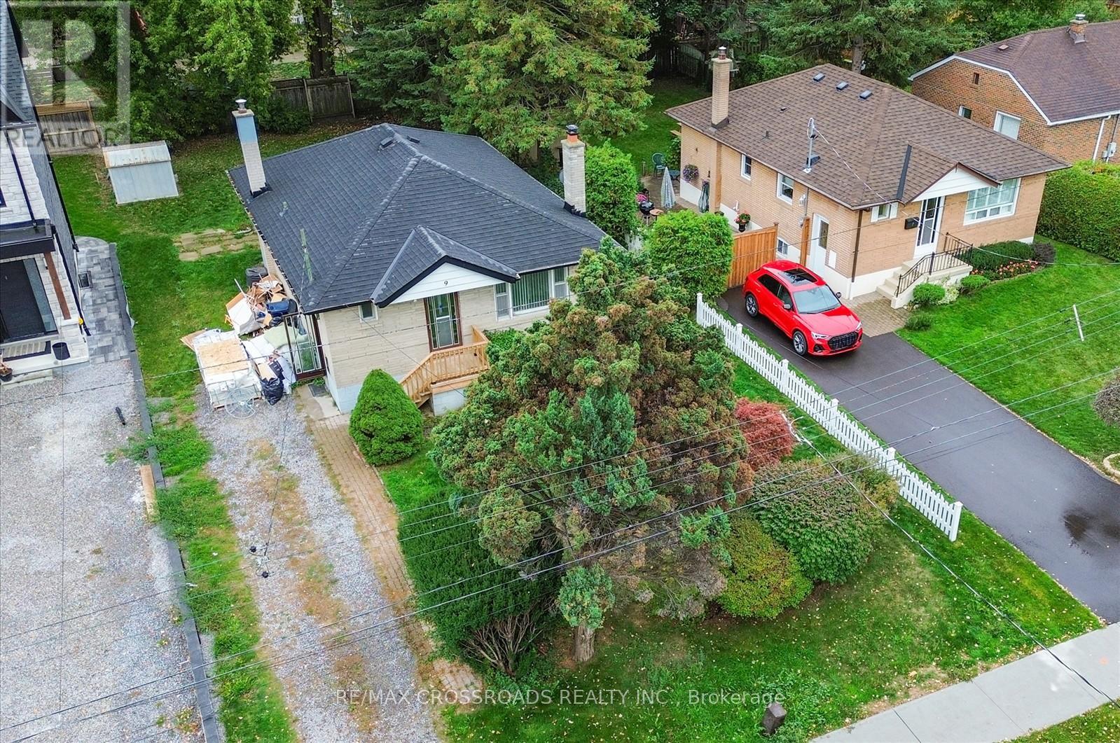 9 Euclid Avenue, Toronto, Ontario  M1C 1J7 - Photo 9 - E12652782