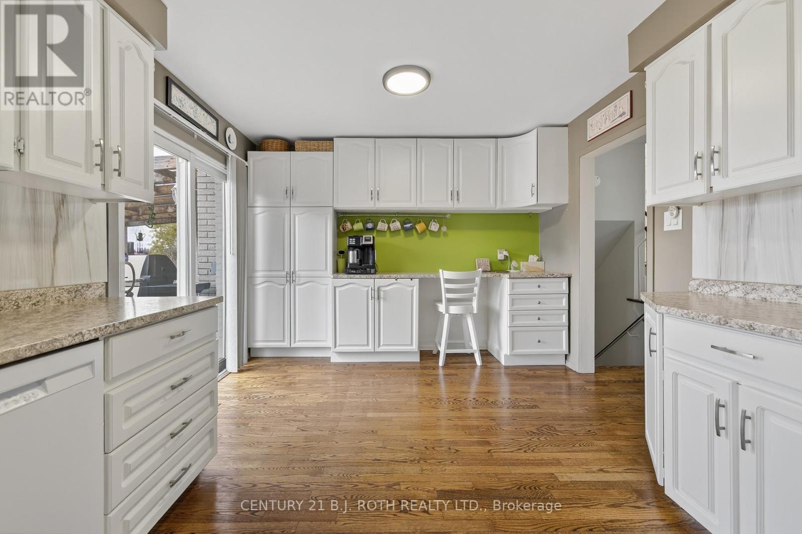 212 Church Street, Bradford West Gwillimbury (Bradford), Ontario  L3Z 1R2 - Photo 18 - N12652804