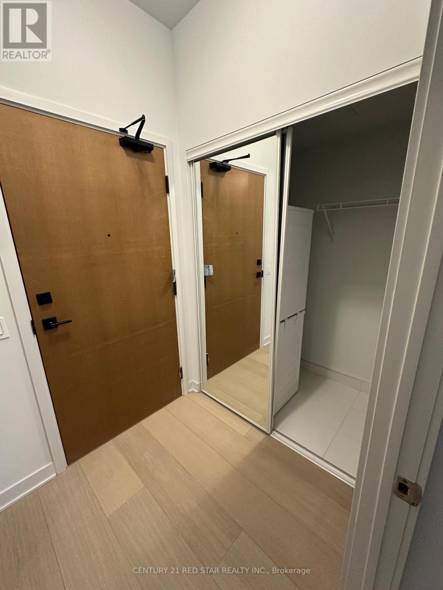 2004 - 2920 Highway 7, Vaughan, Ontario  L4K 0P4 - Photo 2 - N12652808