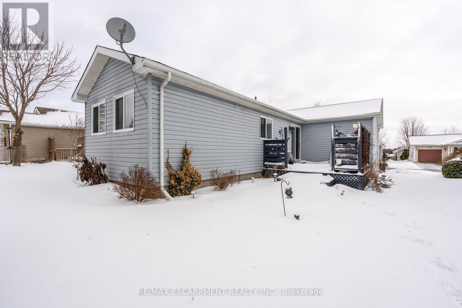 136 Glenariff Drive, Hamilton, Ontario  L8B 1A5 - Photo 36 - X12509796