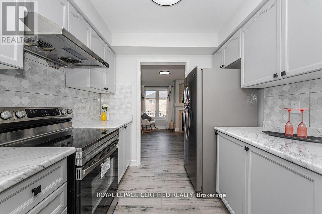 123 Dunlop Court, Brampton, Ontario  L6X 5A6 - Photo 10 - W12652724