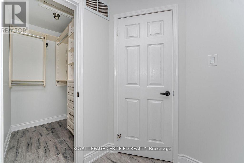 123 Dunlop Court, Brampton, Ontario  L6X 5A6 - Photo 27 - W12652724