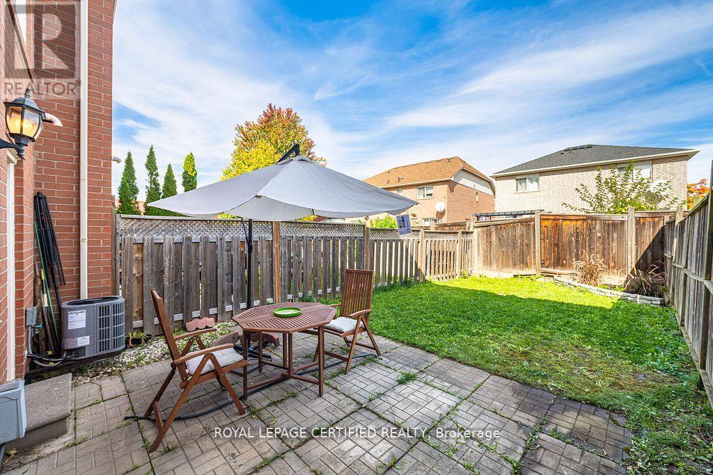 123 Dunlop Court, Brampton, Ontario  L6X 5A6 - Photo 38 - W12652724