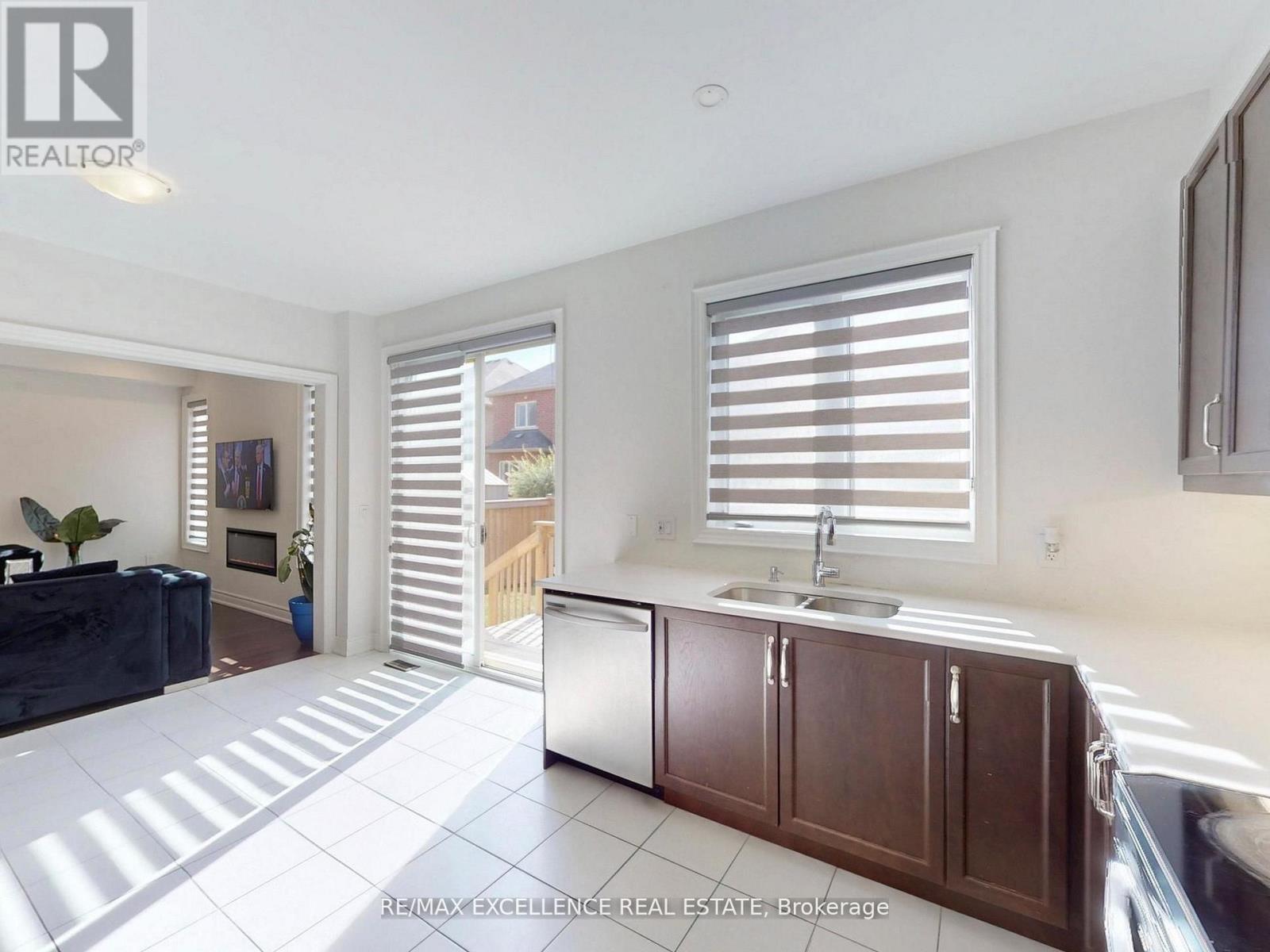 33 Tiger Crescent, Brampton, Ontario  L6R 0C8 - Photo 13 - W12652800