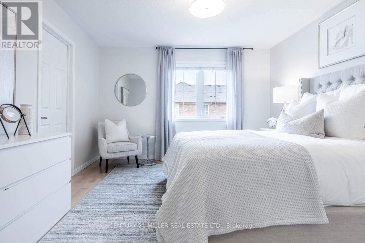 Upper - 259 Higginbotham Crescent, Milton, Ontario  L9T 8C5 - Photo 12 - W12652802