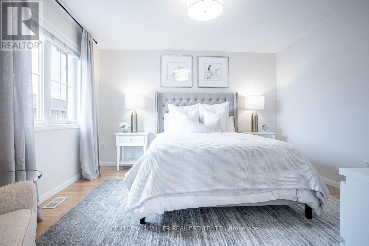 Upper - 259 Higginbotham Crescent, Milton, Ontario  L9T 8C5 - Photo 13 - W12652802