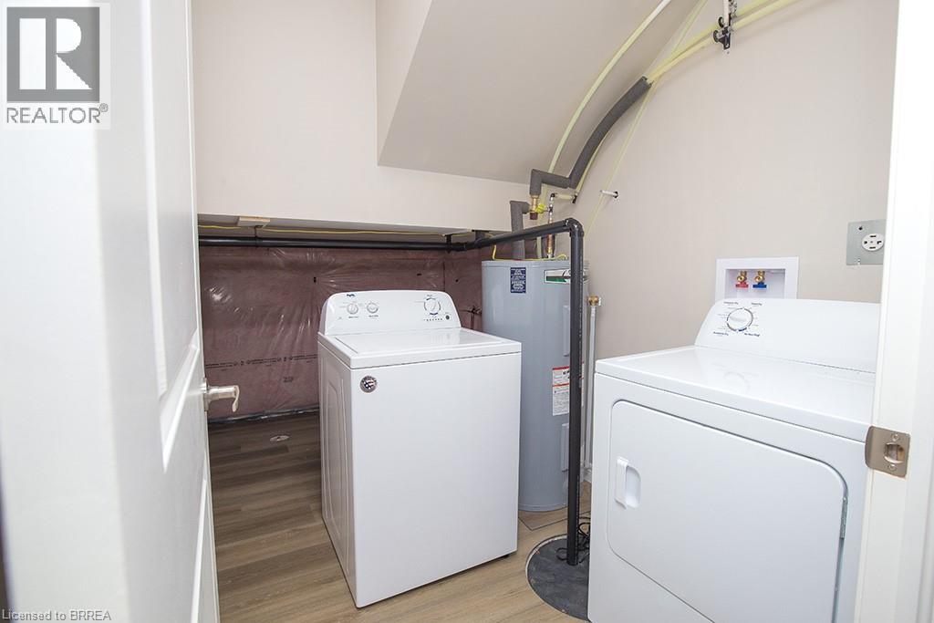 355 Wellington Street, Brantford, Ontario  N3S 4A7 - Photo 18 - 40795159