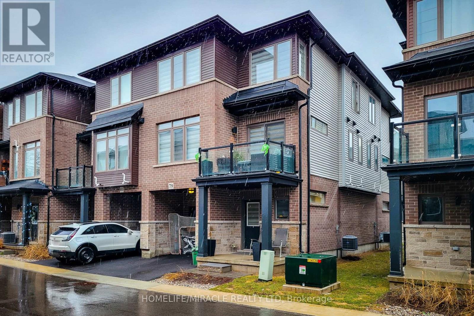 79 - 575 Woodward Avenue, Hamilton, Ontario  L8H 0B3 - Photo 2 - X12652786