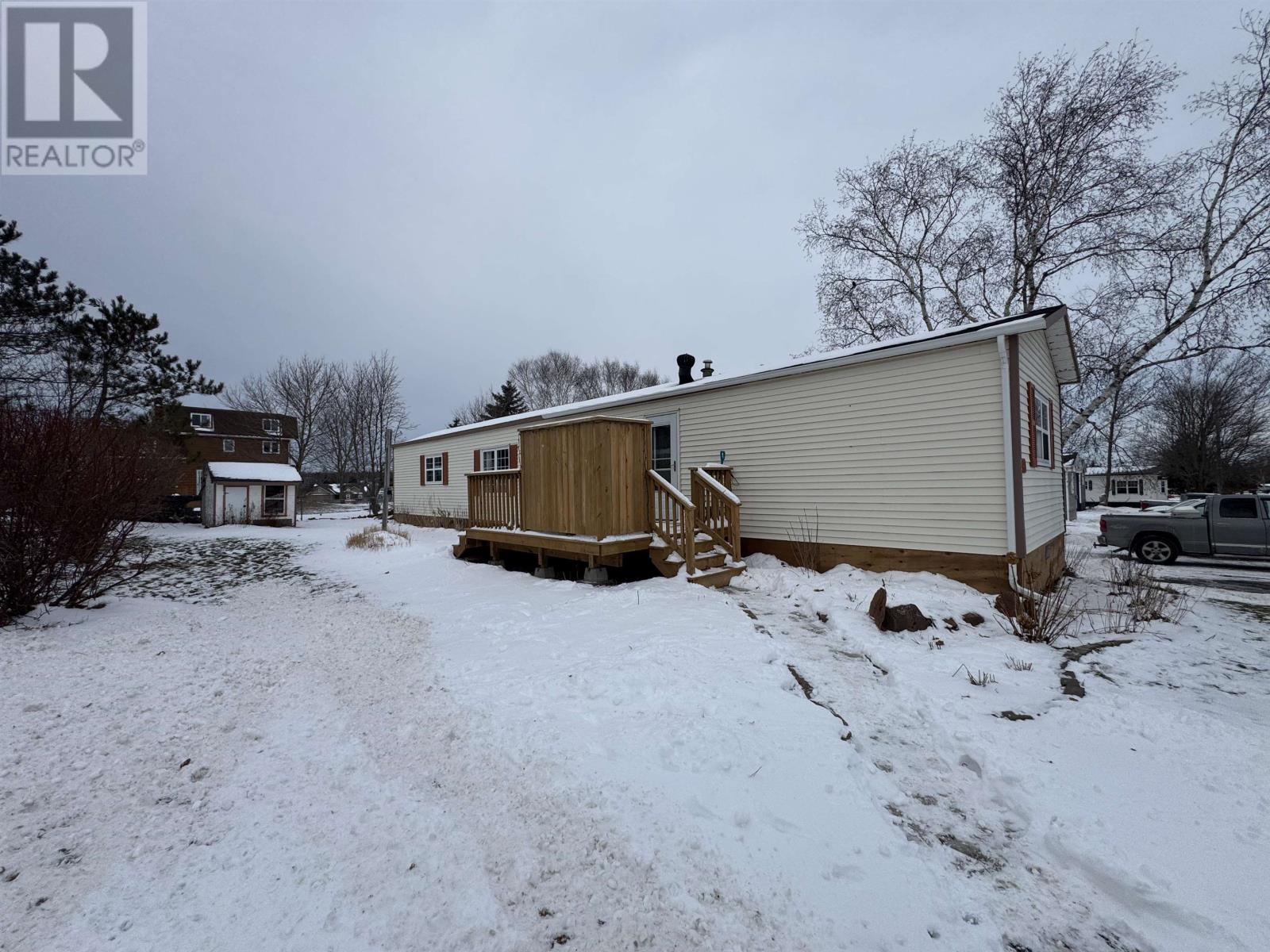 90 Heritage Drive, Cornwall, Prince Edward Island  C0A 1H0 - Photo 2 - 202529741