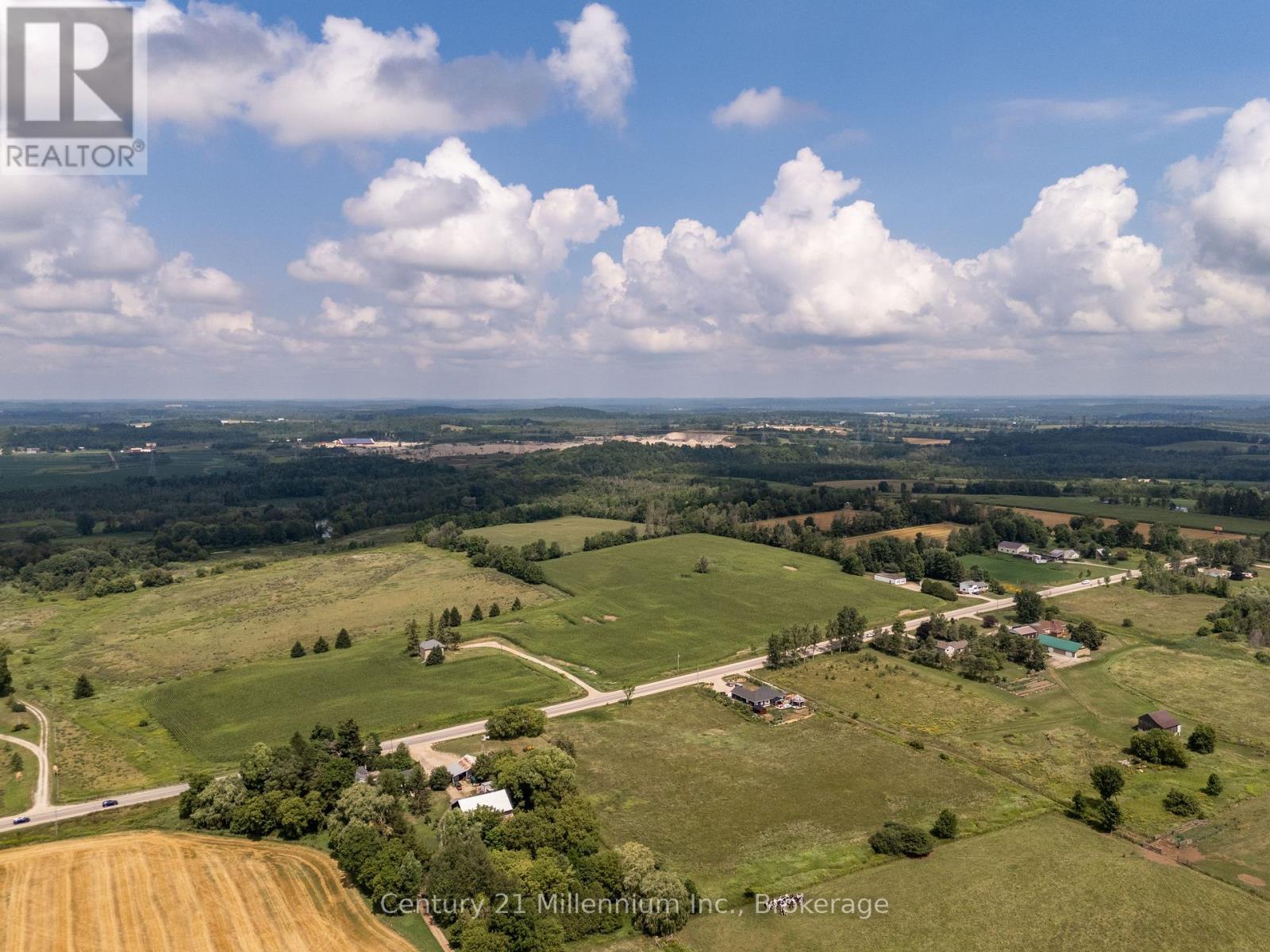 401345 Grey Road 4, West Grey, Ontario N4N 3B8 - Photo 8 - X12540658