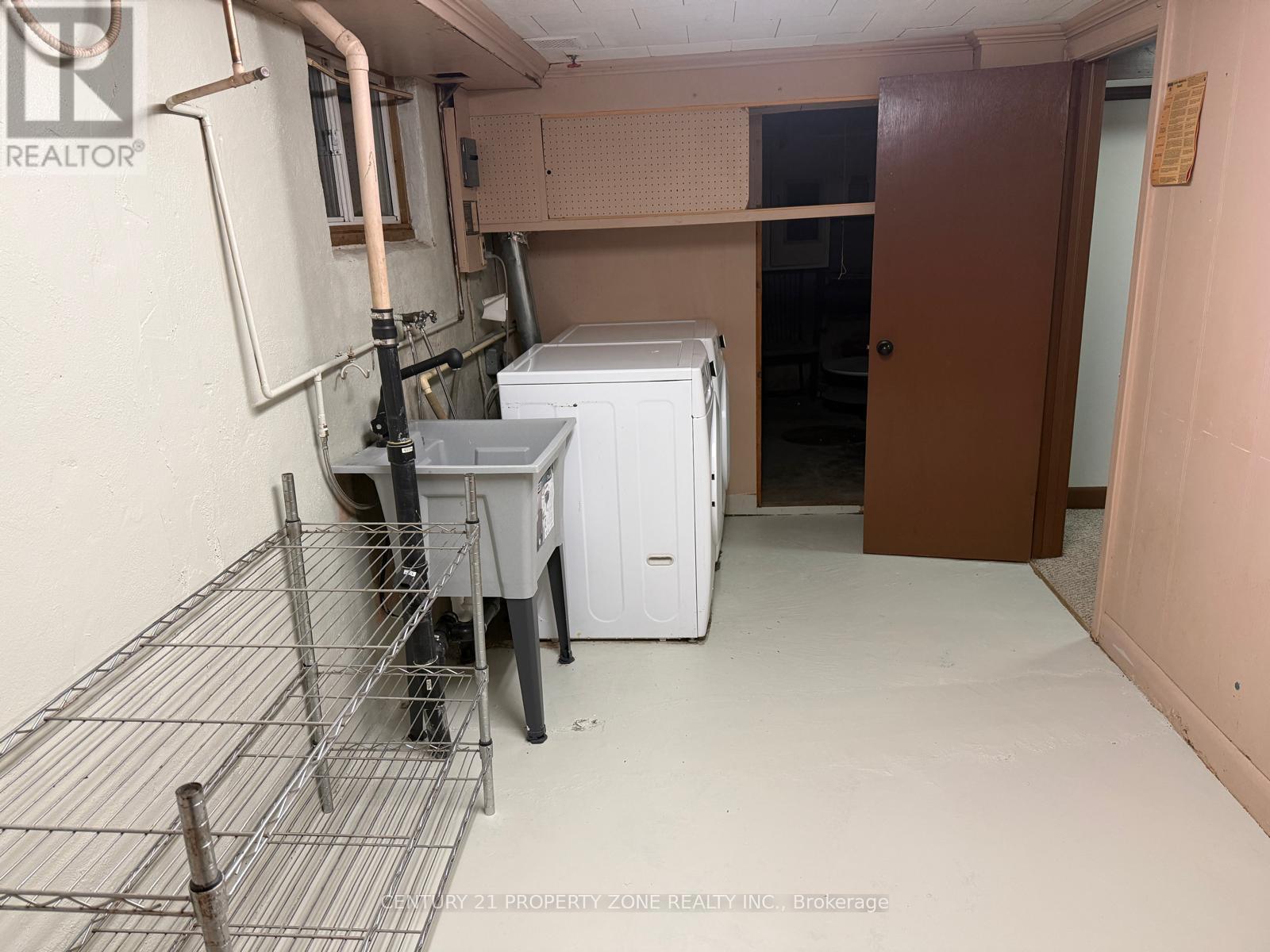 6300 Corwin Crescent, Niagara Falls, Ontario  L2G 2M1 - Photo 11 - X12644950