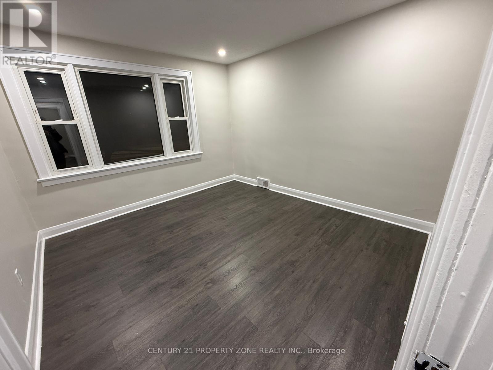 6300 Corwin Crescent, Niagara Falls, Ontario  L2G 2M1 - Photo 7 - X12644950