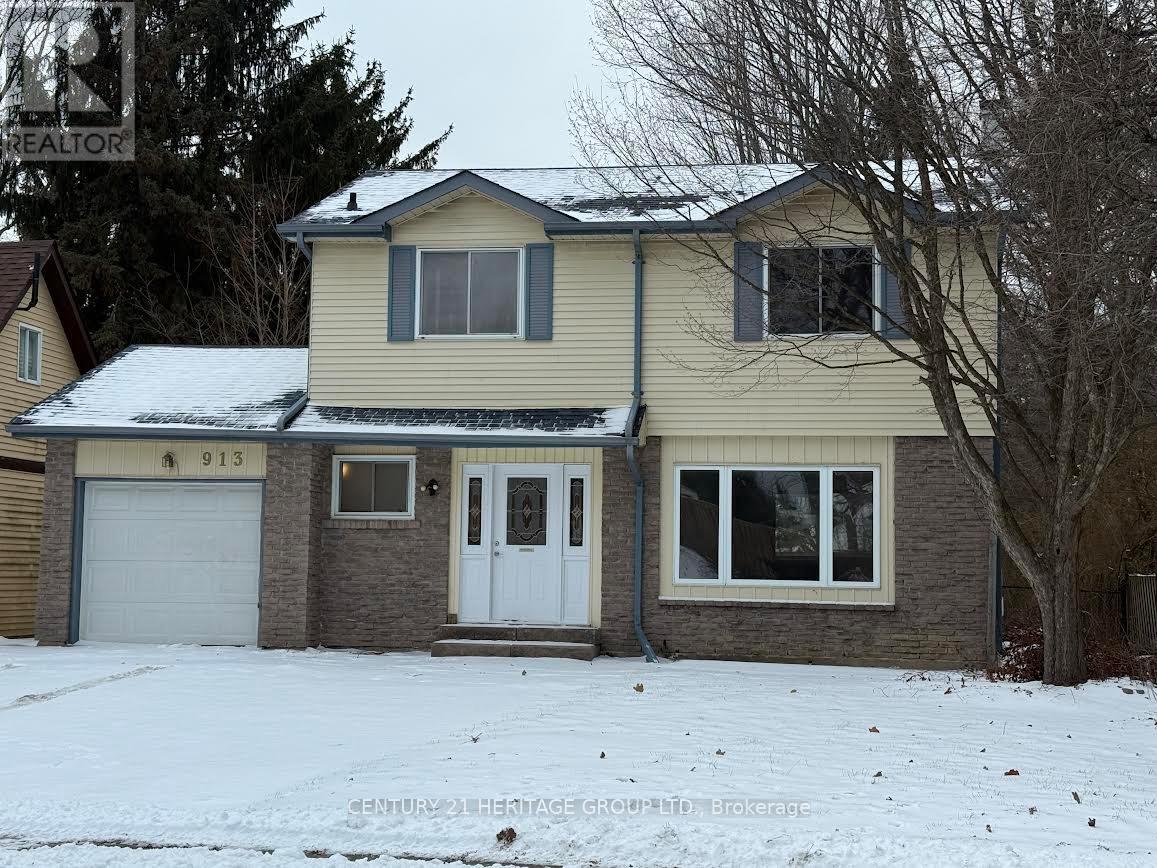 913 JACARANDAH DRIVE, Newmarket, Ontario