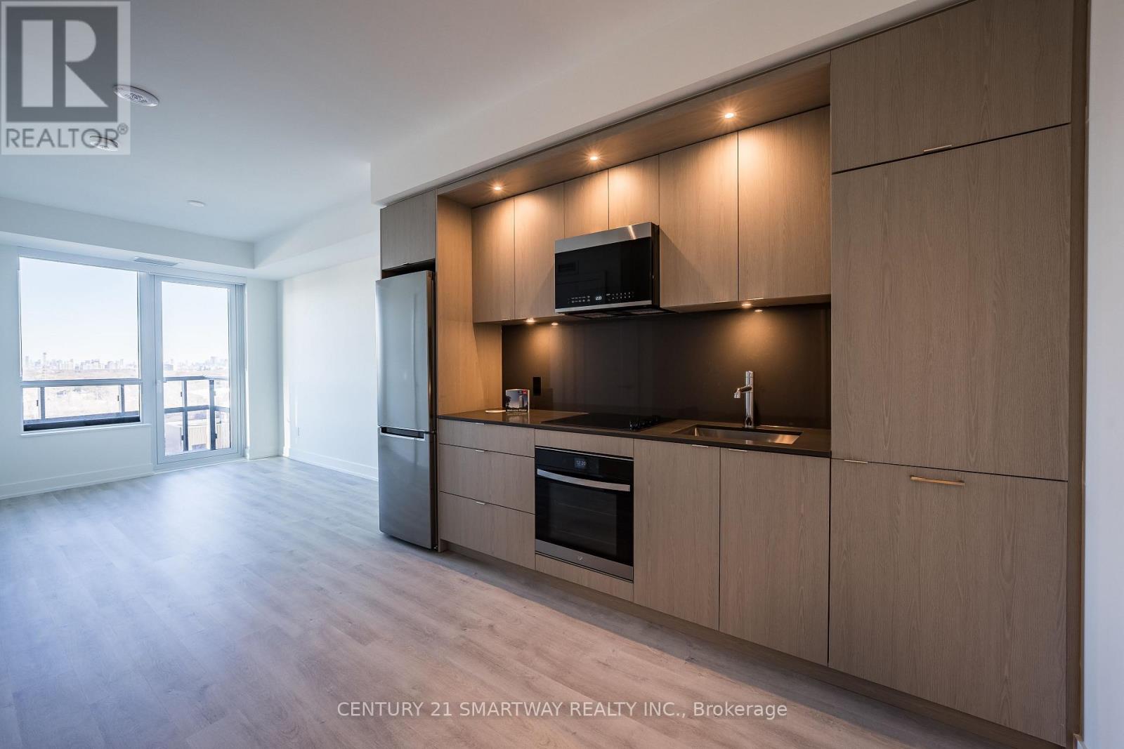 1115 - 60 Central Park Roadway, Toronto (Islington-City Centre West), Ontario  M9A 0E6 - Photo 9 - W12652828