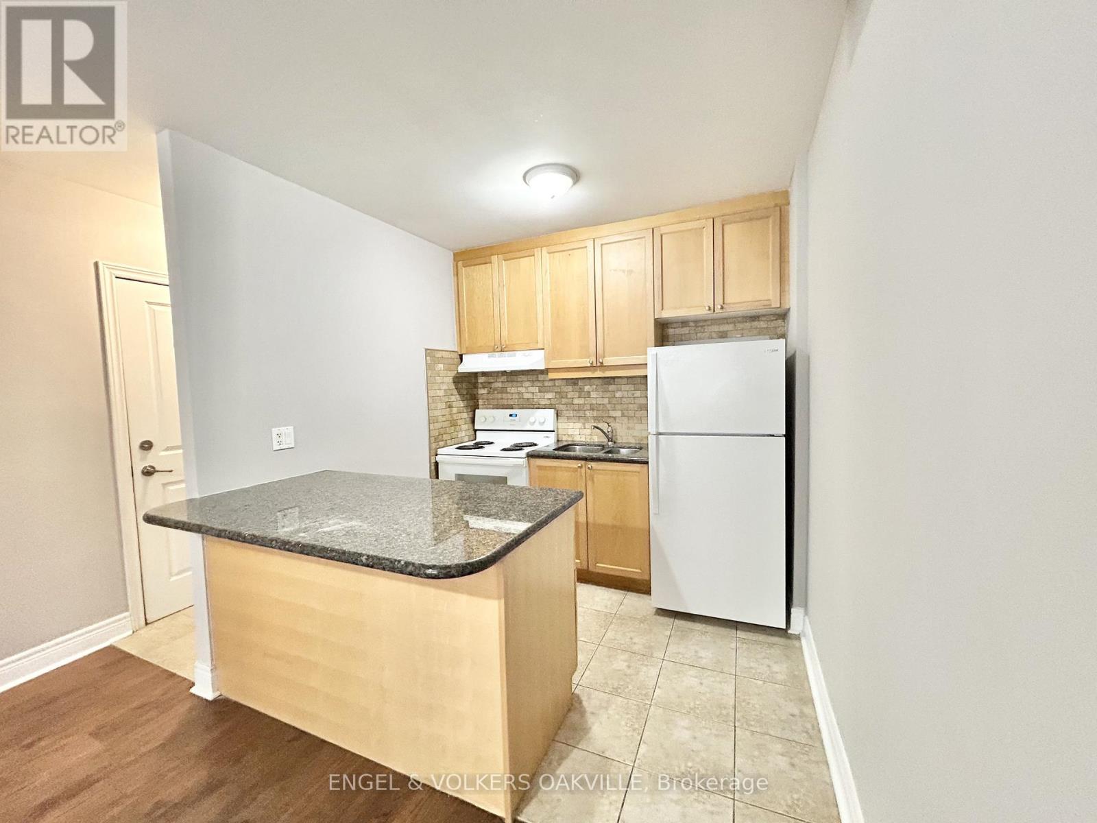 29 - 90 TWENTY FIFTH STREET, Toronto, Ontario