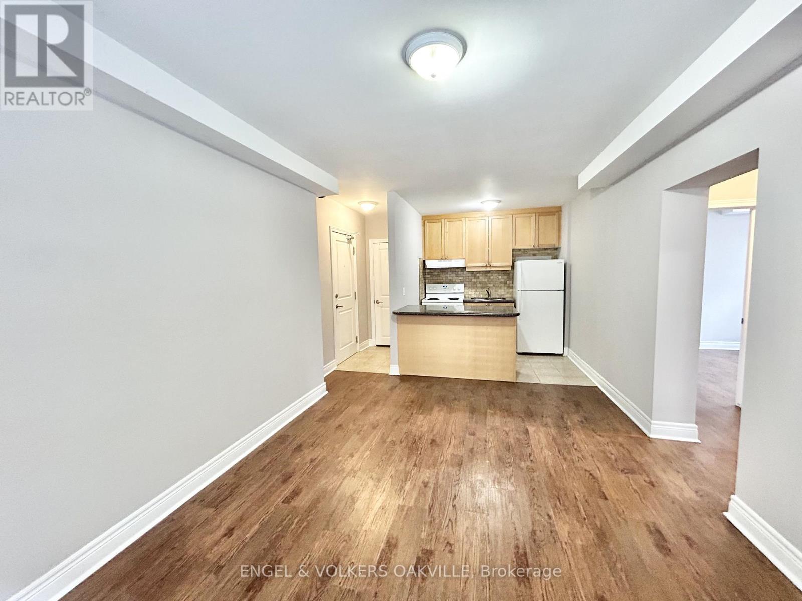 12 - 90 Twenty Fifth Street, Toronto, Ontario  M8V 3P9 - Photo 3 - W12652838