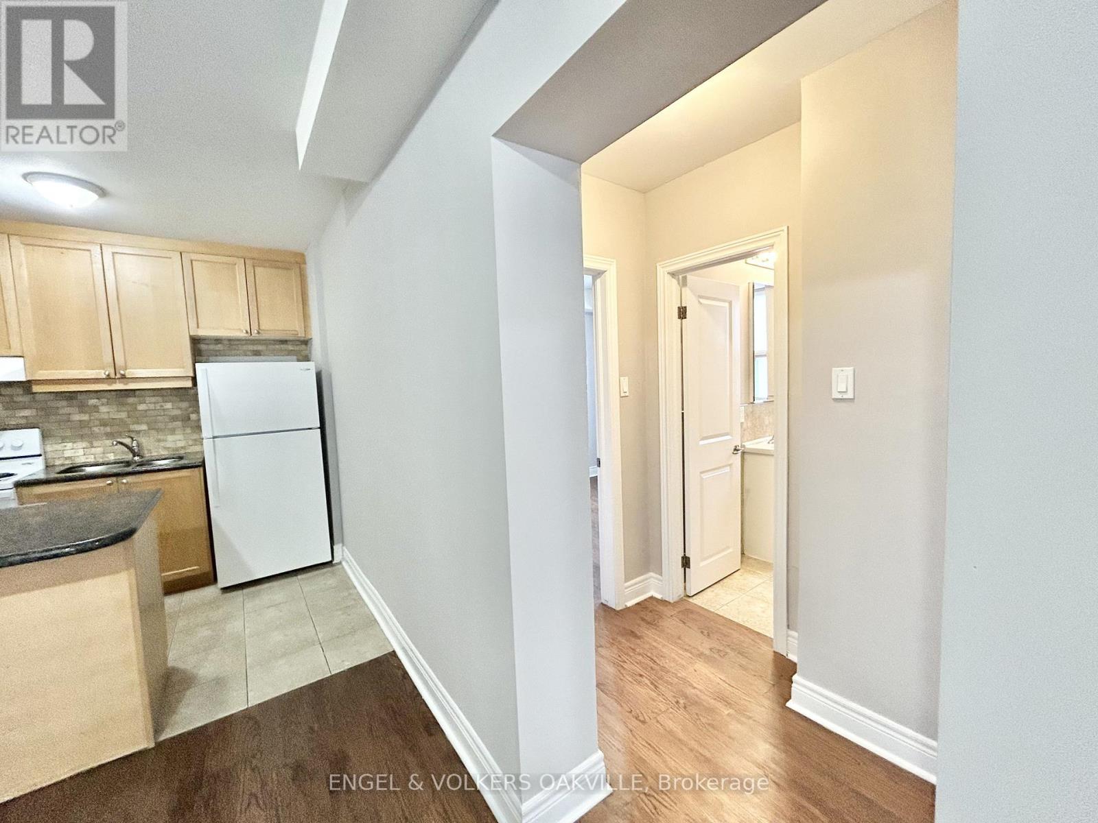 12 - 90 Twenty Fifth Street, Toronto, Ontario  M8V 3P9 - Photo 4 - W12652838