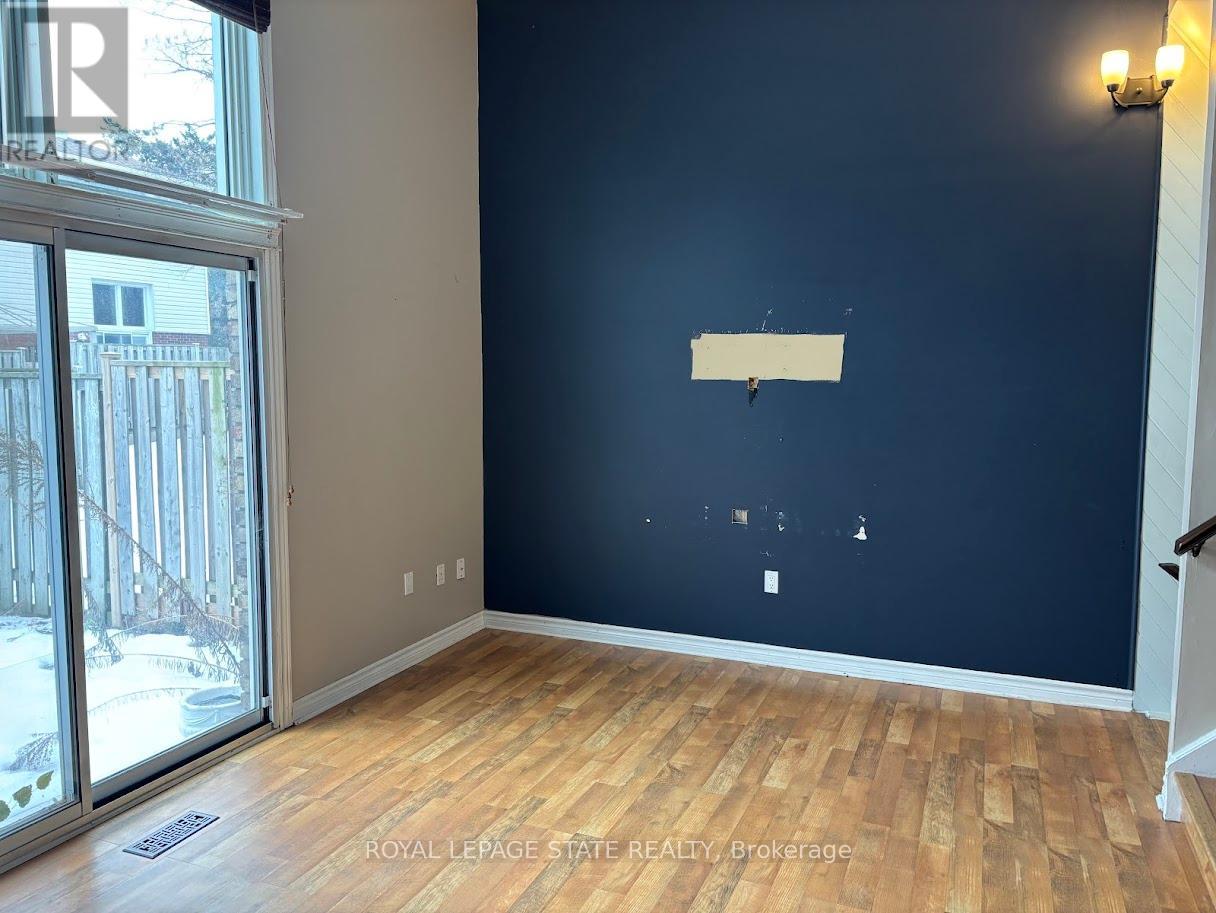 118 - 11 Harrisford Street, Hamilton, Ontario  L8K 6L7 - Photo 8 - X12652836