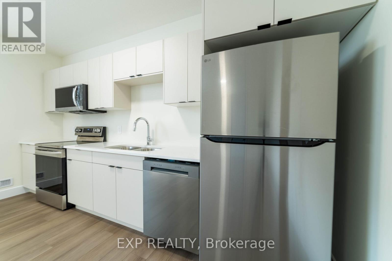 266 Hesselman Crescent, London South, Ontario  N6M 0K3 - Photo 13 - X12652842