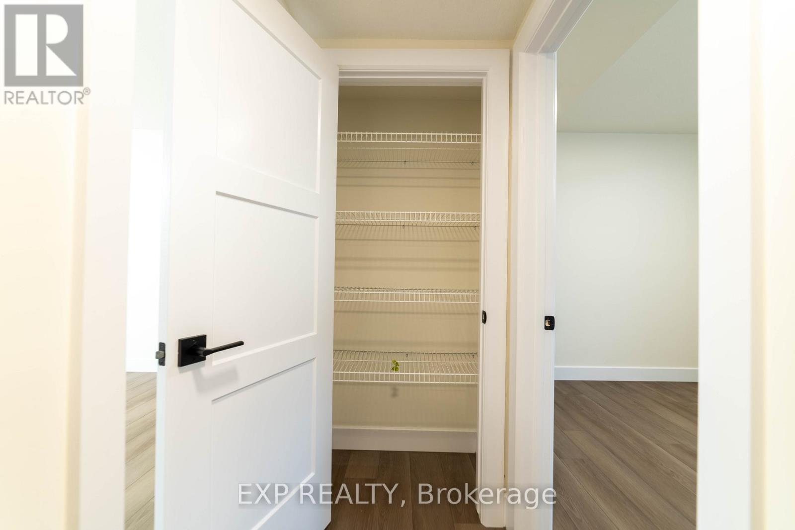 266 Hesselman Crescent, London South, Ontario  N6M 0K3 - Photo 19 - X12652842