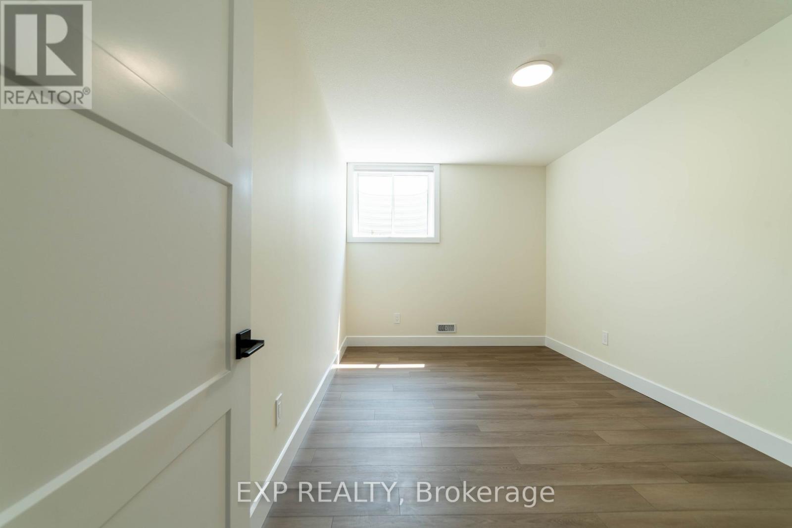 266 Hesselman Crescent, London South, Ontario  N6M 0K3 - Photo 23 - X12652842