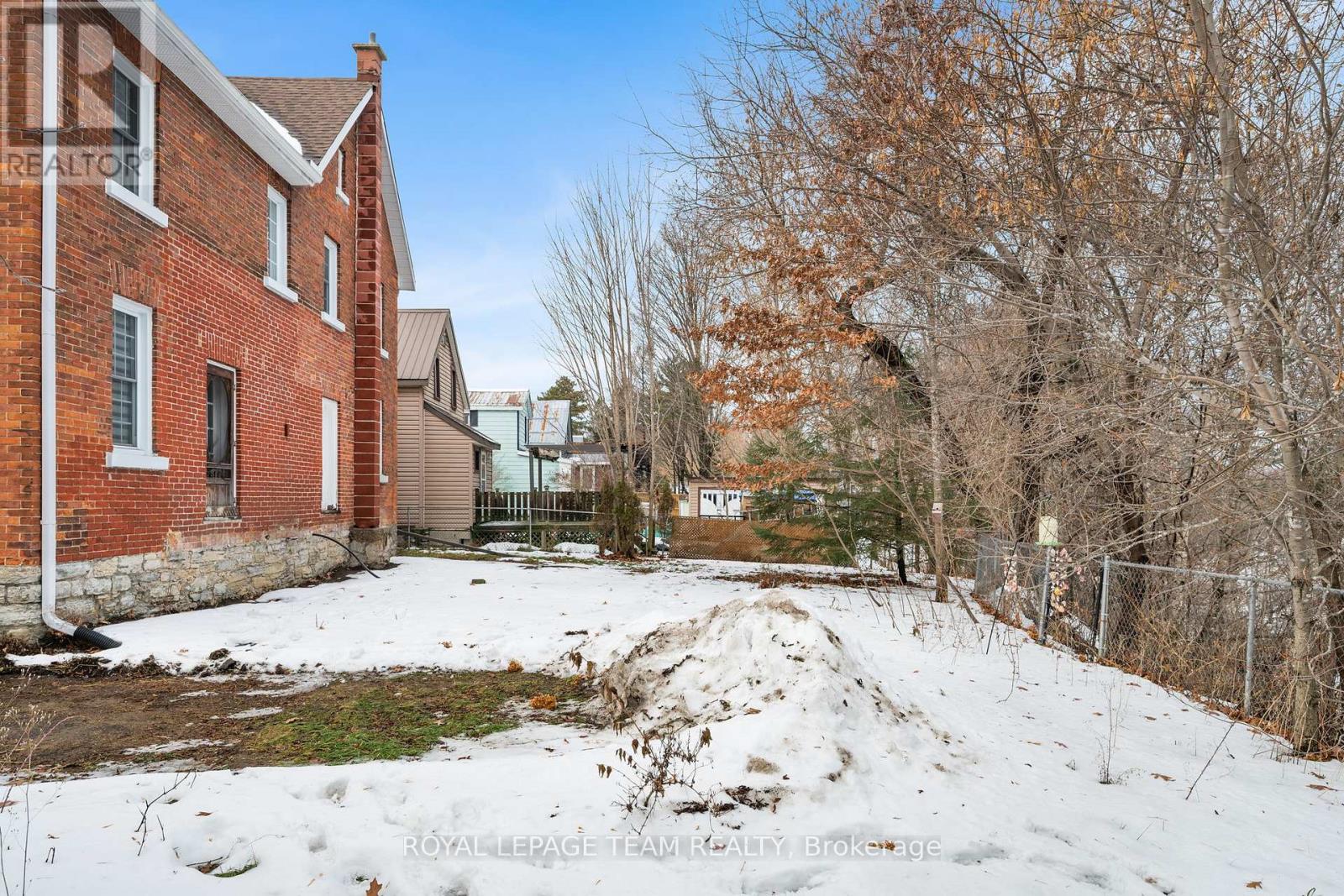 509 Moffat Street, Pembroke, Ontario  K8A 3Y2 - Photo 33 - X12652850