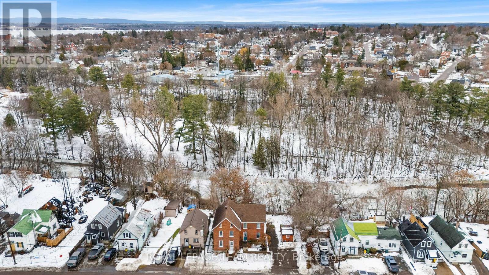 509 Moffat Street, Pembroke, Ontario  K8A 3Y2 - Photo 39 - X12652850