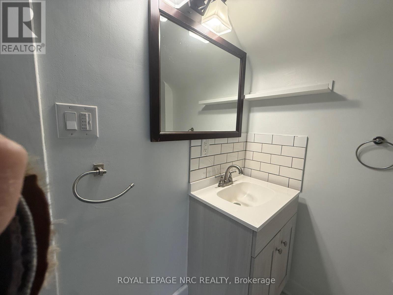 6226 Pine Grove Avenue, Niagara Falls, Ontario  L2G 4J2 - Photo 23 - X12652860