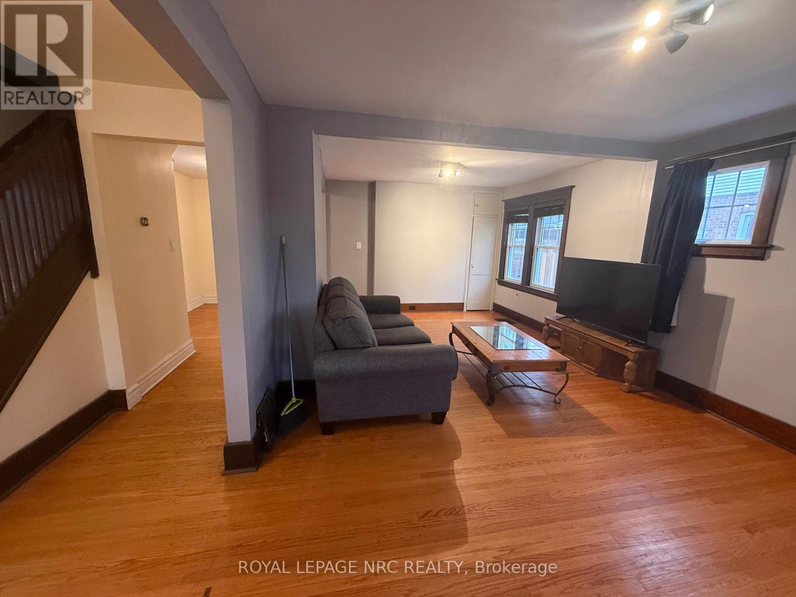 6226 Pine Grove Avenue, Niagara Falls, Ontario  L2G 4J2 - Photo 9 - X12652860