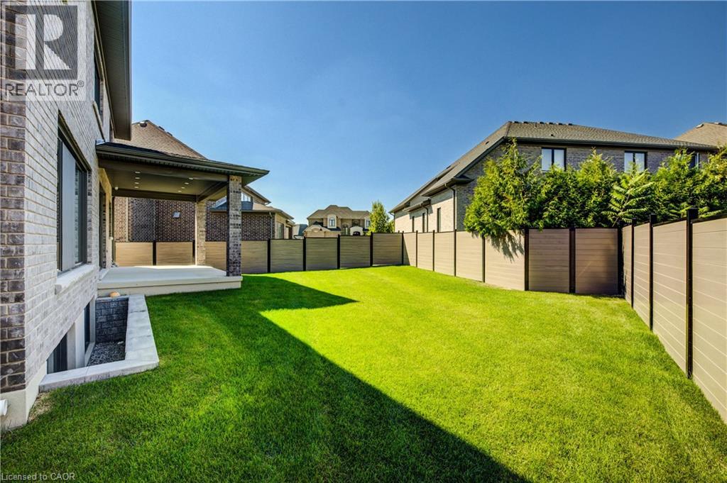 47 Pioneer Ridge Drive, Kitchener, Ontario  N2P 0G6 - Photo 44 - 40794790