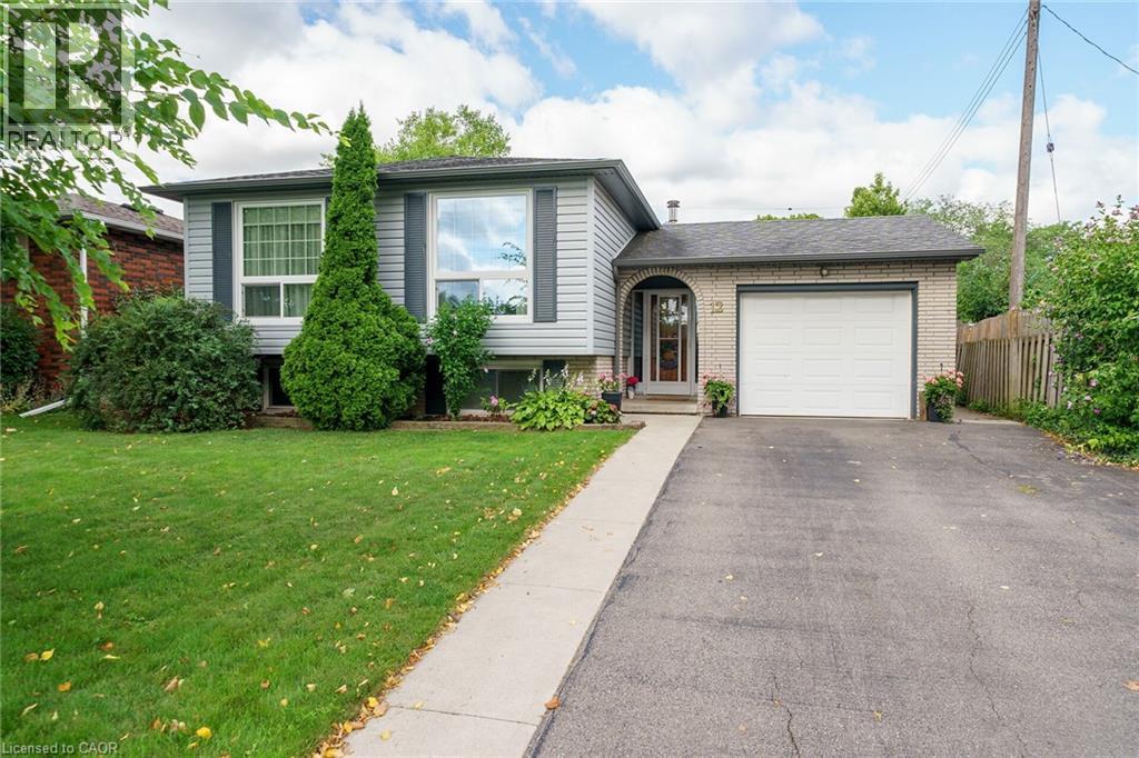 12 GLEN VALLEY Drive, Hamilton, Ontario