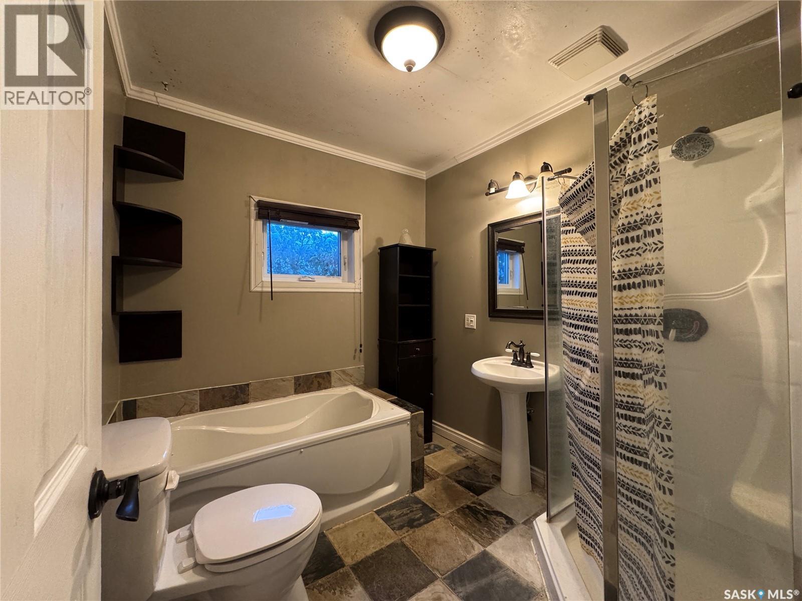 211 8th Street E, Wynyard, Saskatchewan  S0A 4T0 - Photo 17 - SK024789